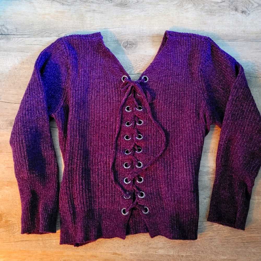 VENUS Deep Royal Purple sweater size L